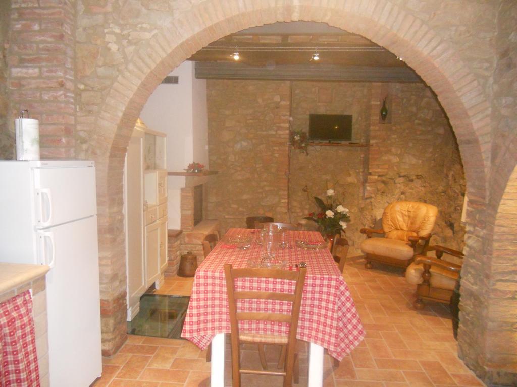 Apartment Casa Antica Chianni Pokój zdjęcie