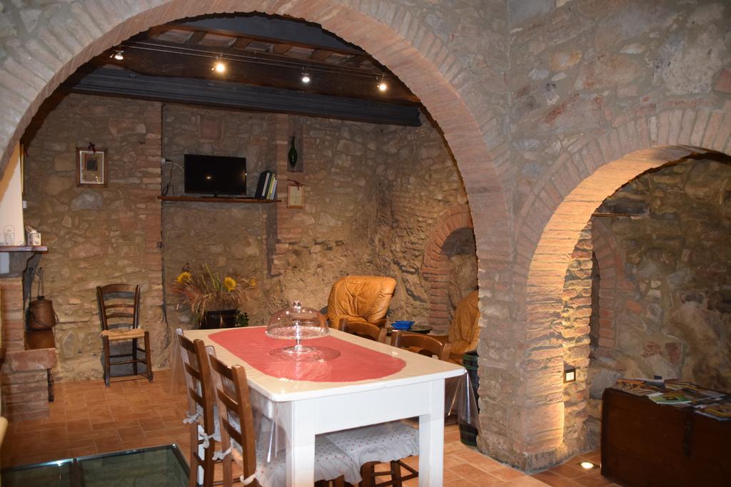 Apartment Casa Antica Chianni Zewnętrze zdjęcie