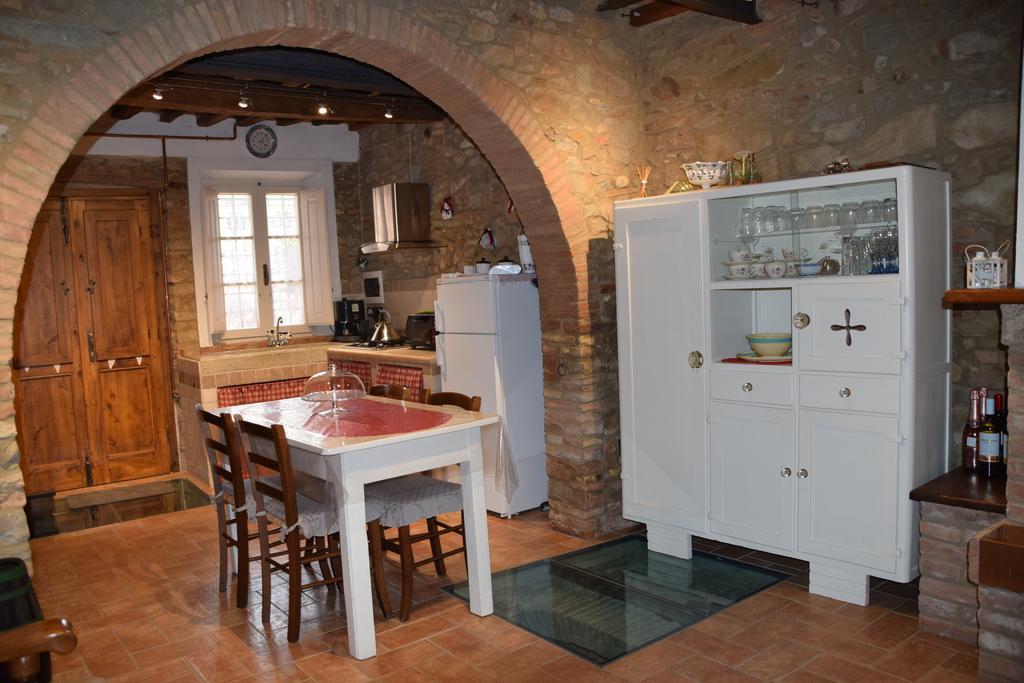 Apartment Casa Antica Chianni Zewnętrze zdjęcie